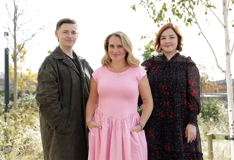 Denny-Sonia-Vika-scaled 1